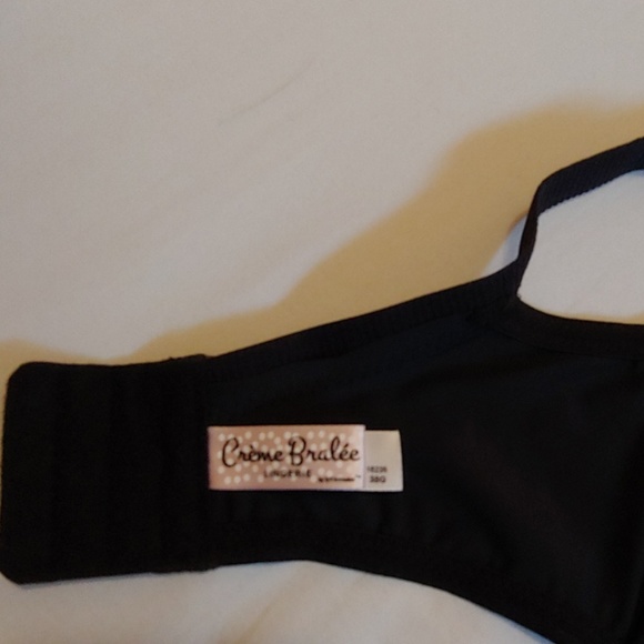 Creme Bralee - Picture 3 of 3